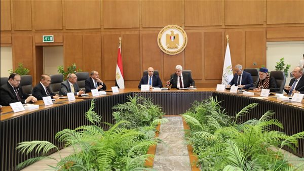 تفاصيل اجتماع مجلس أمناء جامعة بني سويف الأهلية برئاسة وزير التعليم العالي