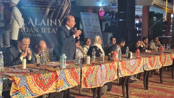 عميد طب قصر العيني يشارك طلابه حفل إفطارهم السنوي في أجواء رمضانية دافئة