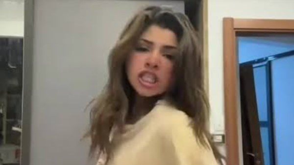 نشرت محتوى فاضح.. القصة الكاملة لاتهام البلوجر رورو البلد بالتعدي على القيم الأسرية 