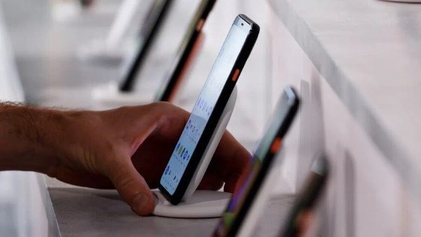  تليفونك هيبقى خردة.. إيقاف الشبكات عن هذه الهواتف رسميًا في مصر بعد العيد 