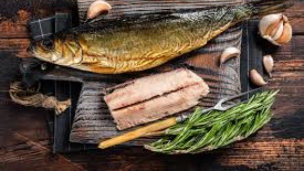  هل أنت منهم ؟.. هؤلاء الأشحاص ممنوعون من تناول الرنجة والفسيخ