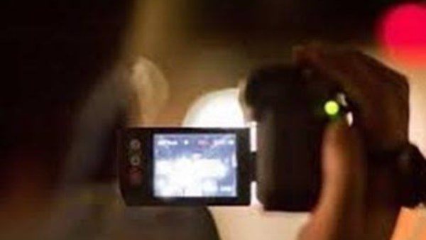 بثوها على صفحات التواصل الاجتماعي.. تفاصيل القبض على أصحاب الفيديوهات المخلة 