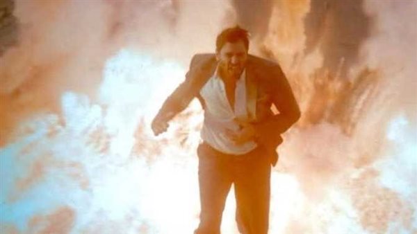 the seven dogs.. لحظة نجاة أحمد عز من الانفجار في الفيلم | شاهد