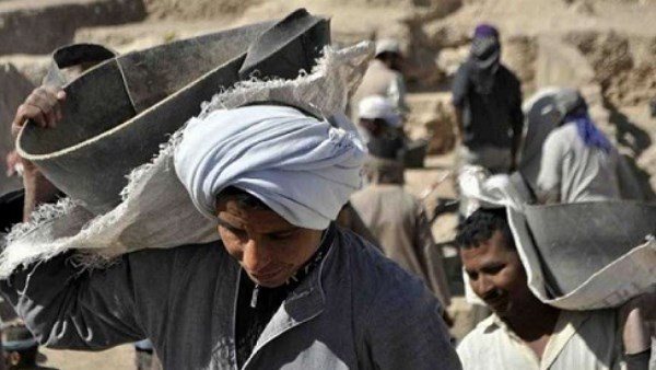 للعمالة غير المنتظمة.. كيف تحصل على المنح والمساعدات الاجتماعية من وزارة العمل؟