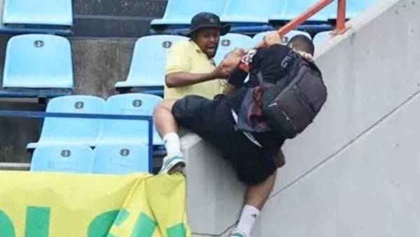  جملة واحدة أنقذت حياته.. ماذا قال مشجع الترجي قبل إنقاذه؟ 