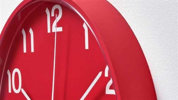 امتى نقدم الساعة؟.. التاريخ الرسمي للتوقيت الصيفي في مصر