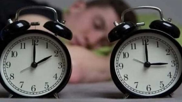 هل يؤثر التوقيت الصيفي على صحتك؟ نصائح لتعديل مواعيد نومك بسهولة