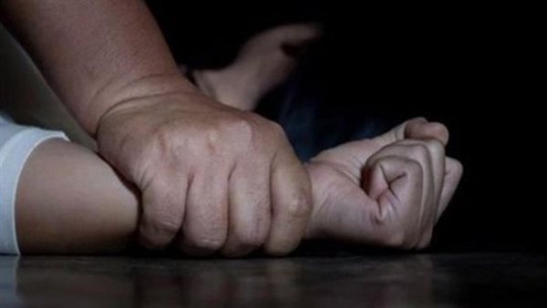 علاقة محرمة وجثة في الديب فريزر.. ماذا حدث داخل فيلا التجمع؟