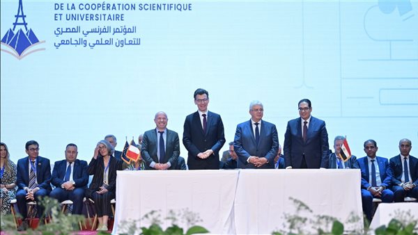 زيارة الرئيس الفرنسي لجامعة القاهرة.. توقيع 6 مذكرات تفاهم مع عدد من الجامعات والمعاهد الفرنسية