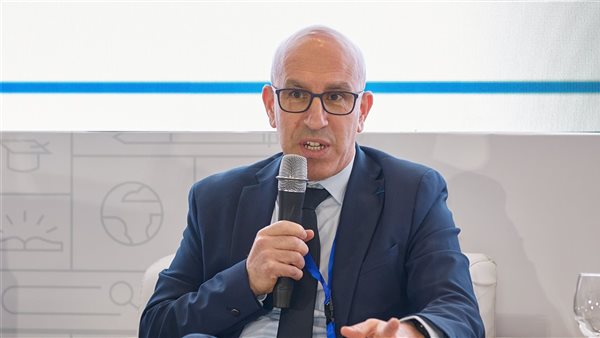 رئيس الجامعة الأهلية الفرنسية في مصر يكشف تفاصيل الشراكات الدولية والبرامج الدراسية الجديدة