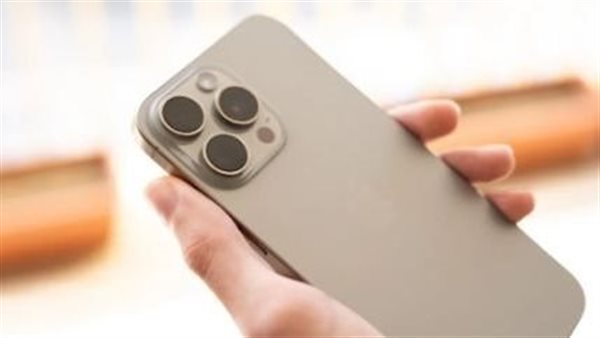  مبلغ صادم.. كم يبلغ سعر آيفون بعد قرارات ترامب الأخيرة؟ 