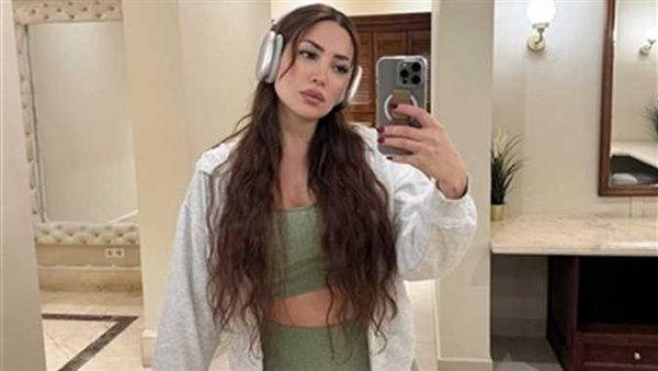 ملابس رياضية.. نسرين طافش تثير الجدل بهذه الإطلالة | شاهد