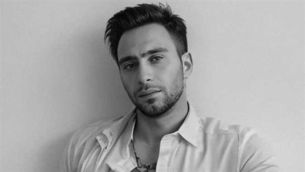 خربتوا حياتي.. حسام حبيب يكشف حقيقة خطبته للعارضة الأردنية سارة | شاهد