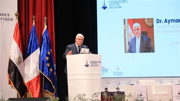 وزيرا التعليم العالي المصري والفرنسي يشهدان توقيع 42 بروتوكول تعاون بين الجامعات المصرية والفرنسية