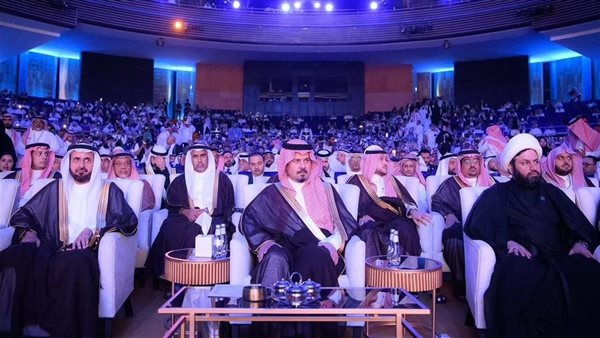 أمير منطقة المدينة المنورة يفتتح منتدى العمرة والزيارة في نسخته الثانية