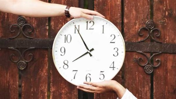  الناس ناموا ليلة 4 أكتوبر واستيقظوا يوم 15.. قصة 10 أيام اختفت من التاريخ بسبب مصر | شاهد