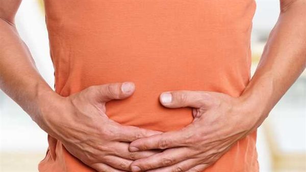 وداعا للانتفاخ… 7 مشروبات طبيعية تخلصك من الغازات وتحسّن الهضم