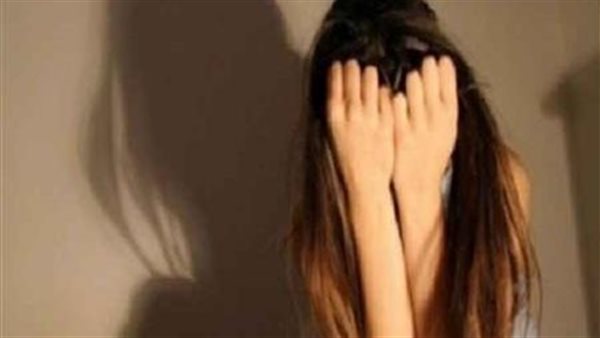 لازم تقلعي عشان هطلعلك الجن.. تفاصيل مثيرة في اتهام مدرس باستدراج تلميذته وهتك عرضها بالشيخ زايد