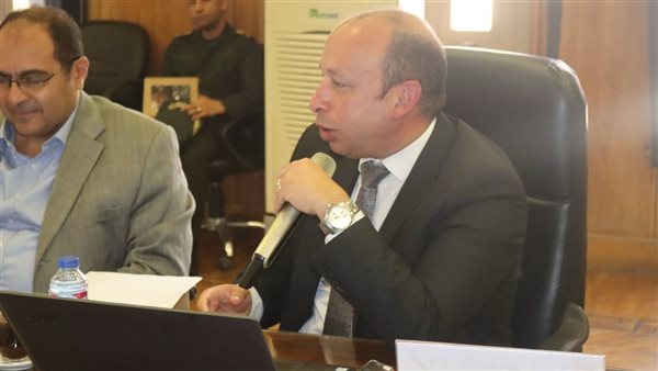 حلول لأزمة أطباء الامتياز.. تفاصيل اجتماع مجلس كلية طب قصر العيني