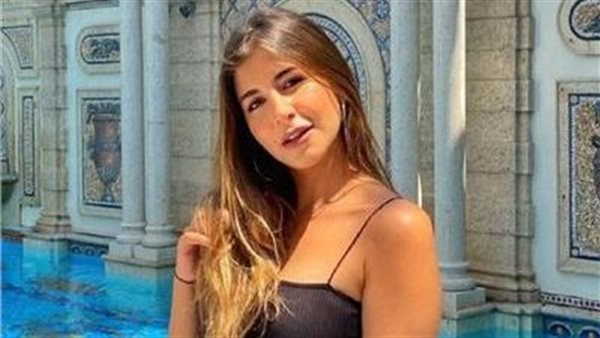  فستان لافت.. ملك قورة تثير الجدل بهذه الإطلالة | شاهد