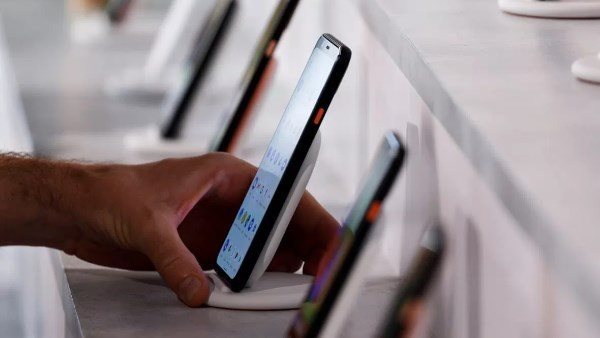  بعد تفعيل قرار تنظيم الاتصالات.. كيف يتم تشغيل الهواتف الموقوفة مجددا؟ 