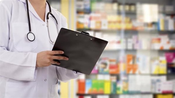 بيديهم حقن.. تفاصيل مثيرة جديدة في اتهام صيدلي بتصوير سيدات بالمنوفية