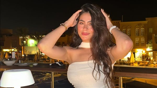  فستان لافت.. هاجر أحمد تثير ضجة بهذه الإطلالة | شاهد