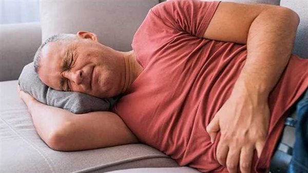 مستمرة معاك على طول؟.. أسباب النفخة والغازات الكريهة والأعشاب المهدئة لها 