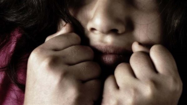  جميلة وعجبتني.. تفاصيل مثيرة في تعـ..ـدّي موظف على ابنته لمدة عام بالهرم 