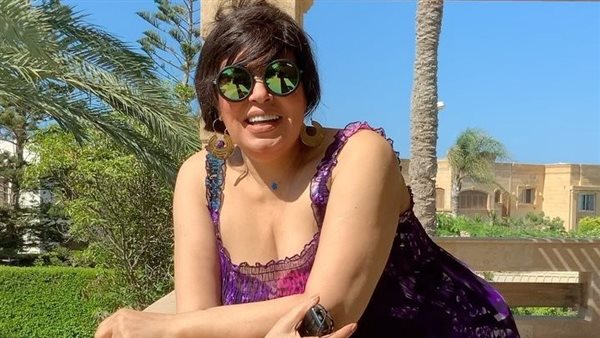 ماذا قالت؟.. فيفي عبده تكشف سبب ذهابها إلى طبيب نفسي 