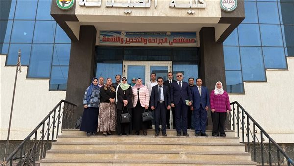 رئيس جامعة مدينة السادات تستقبل أعضاء اللجنة الفرعية من لجنة قطاع الدراسات الصيدلية