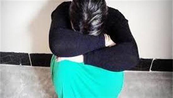  علاقة غير شرعية.. تطور جديد في محاكمة سيدتين وآخرين بتهمة قتل طبيب التجمع 