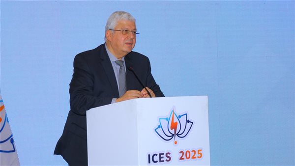 وزيرالتعليم العالي يشهد ختام فعاليات المؤتمر الدولي الثاني لكلية الهندسة جامعة عين شمس