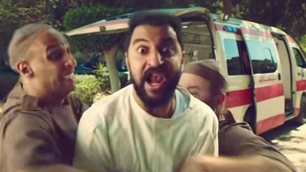 من صاحب لقطة «المجنون» التي أغضبت الزمالك في إعلان الأهلي المحذوف؟ | شاهد