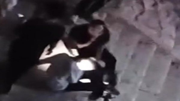  الفيس بوك فضحه.. تفاصيل مثيرة في القبض على ديلر العبور | فيديو 