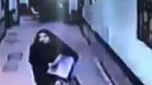 حل لغز اختطاف 3 رضُع منذ 31 عاما.. القصة الكاملة لجرائم خاطفة الدمام في السعودية | شاهد