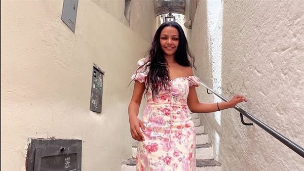 فستان كب قصير.. أسماء أبو اليزيد تثير ضجة بهذه الإطلالة | شاهد