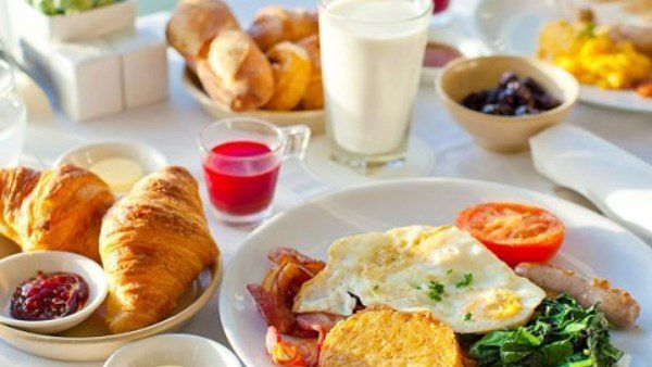 احذرها.. 3 أطعمة شائعة لا تبدأ بها يومك وهذه أهم بدائلها الصحية