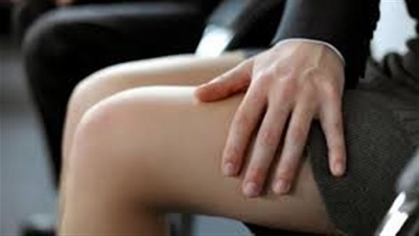 واقعة مثيرة في مطعم شهير بالجيزة.. تفاصيل اتهام مُدرسة كندية لجرسون كفيف بالتحرش بها