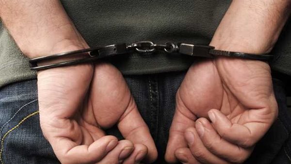 أصابه بـ3 رصاصات..تفاصيل القبض على المتهم بإطلاق النار على أستاذ جامعي في قنا