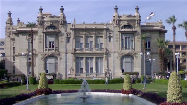 واقعة مؤسفة..تفاصيل اعتداء خريجة على فرد أمن بسلاح أبيض في جامعة عبن شمس