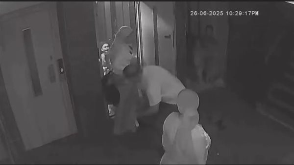  اعتدى علي وسرقني أمام أولادي.. تفاصيل مثيرة في بلاغ سيدة بورسعيد ضد سائق الأجرة