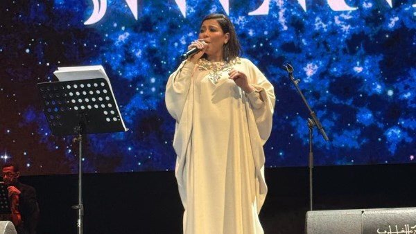 بعد حفل موازين.. طبيب شيرين عبد الوهاب يخرج عن صمته ويكشف حقيقة حالتها الصحية