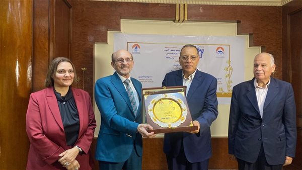 مهرجان إعلام 6 أكتوبر للإنتاج الإعلامي يُكرم الفنان الكبير محمد صبحي