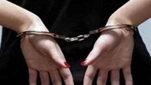 ضربت جارتها بمطواة.. التفاصيل الكاملة لسقوط المعلمة نعمة في النهضة