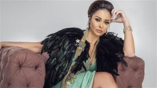  بملابس الجيم.. داليا البحيري تخطف الأنظار بإطلالة جريئة | شاهد