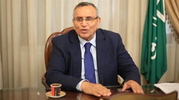 مطالب بمحاكمة عبدالسند يمامة..التفاصيل الكاملة لأزمة الوفد في القرآن