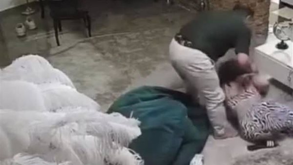 من علقة ولايف لـ كلابشات.. كيف انتهت مشاهد هدير عبدالرازق وطليقها على البرش؟