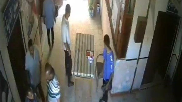 تفاصيل صادمة في اعتداء زوج على طليقته وأطفاله أثناء «الرؤية» داخل مركز شباب بالإسماعيلية | شاهد