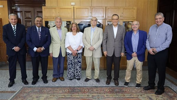 اتفاقية تعاون بين جامعة 6 أكتوبر وأكاديمية تراك الدولية الممثل لجامعة لينكولن الماليزية